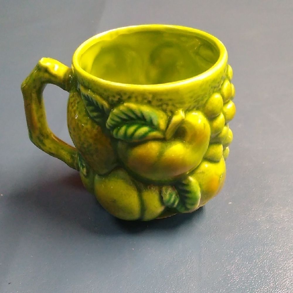 Inarco Japan Green Embossed Mug